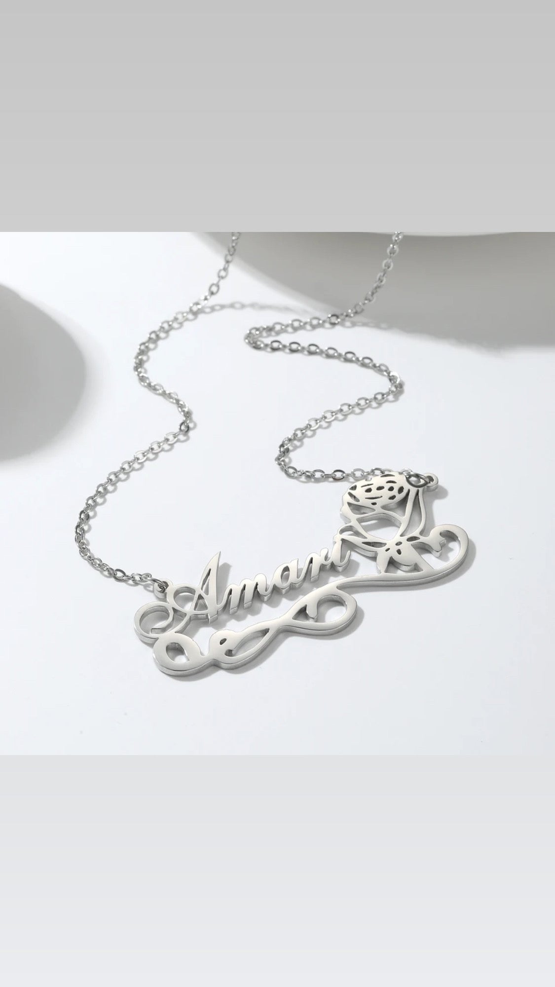 Flower custom name necklace