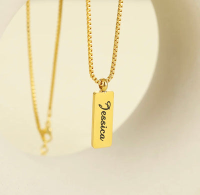 The Zah’nylee bar necklace