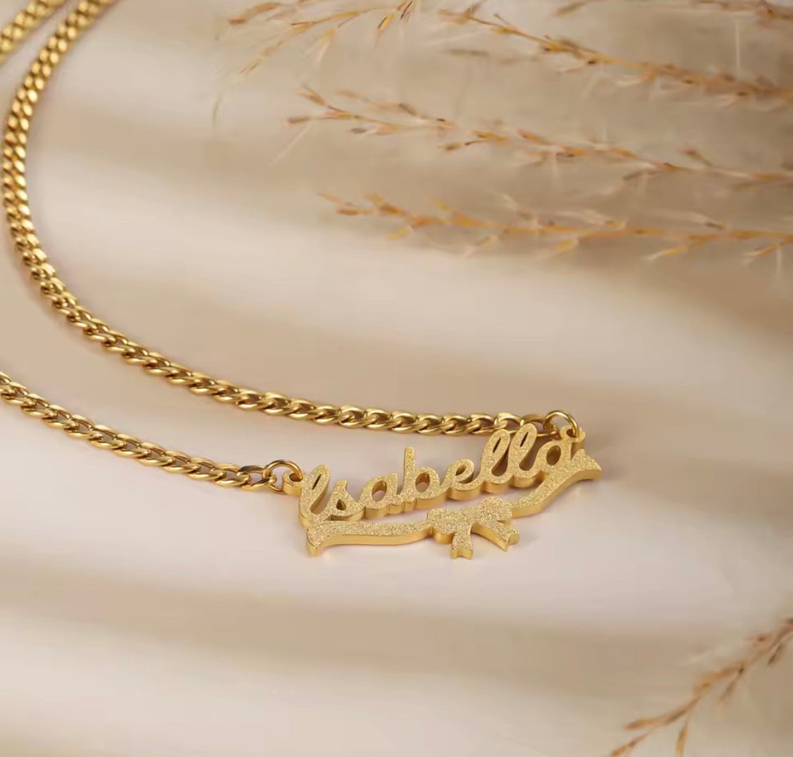 Isabella glittery name necklace