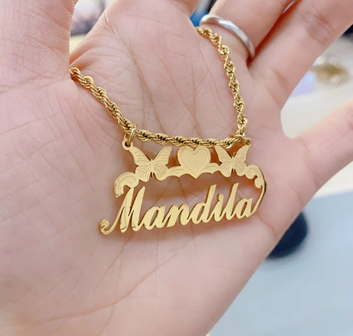 The Mandila Rope chain nameplate