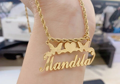 The Mandila Rope chain nameplate