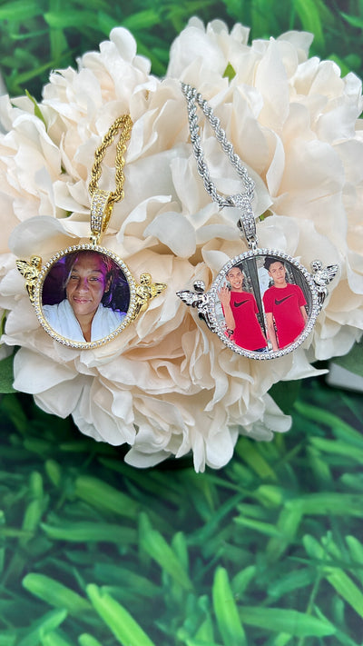 Hugging angel photo pendent