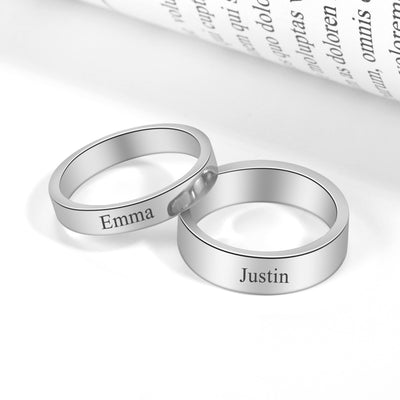 Set of 2 engraved rings