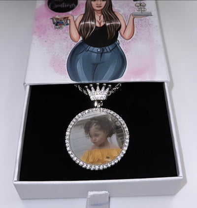 The Crown Bail Photo Pendant